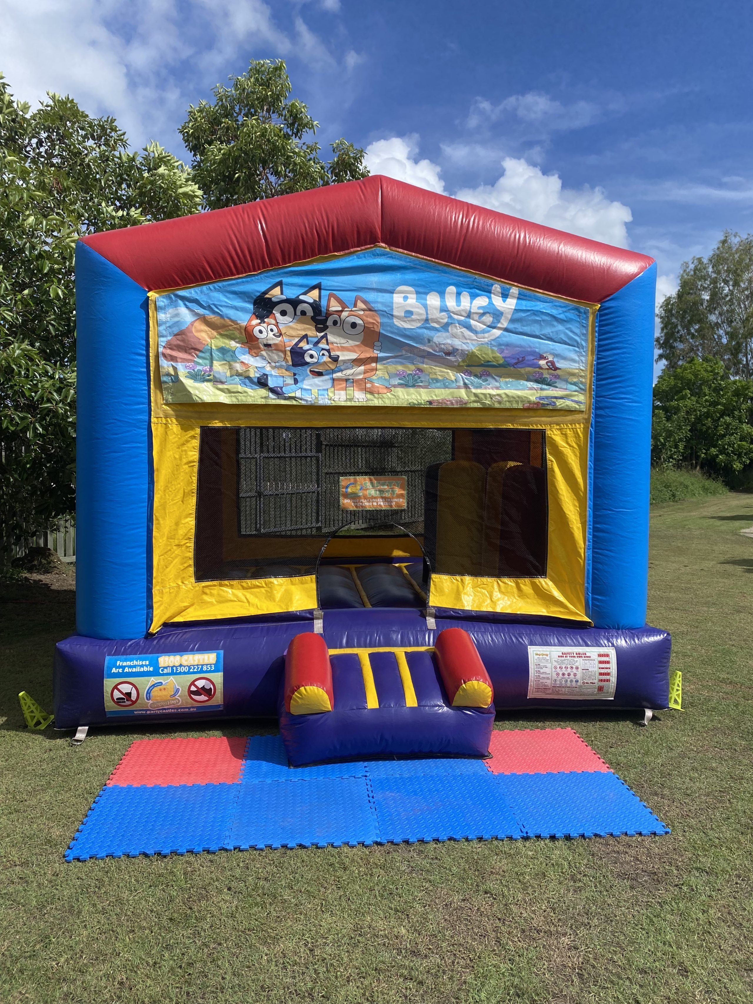 The Blue y Fun House - Image 2